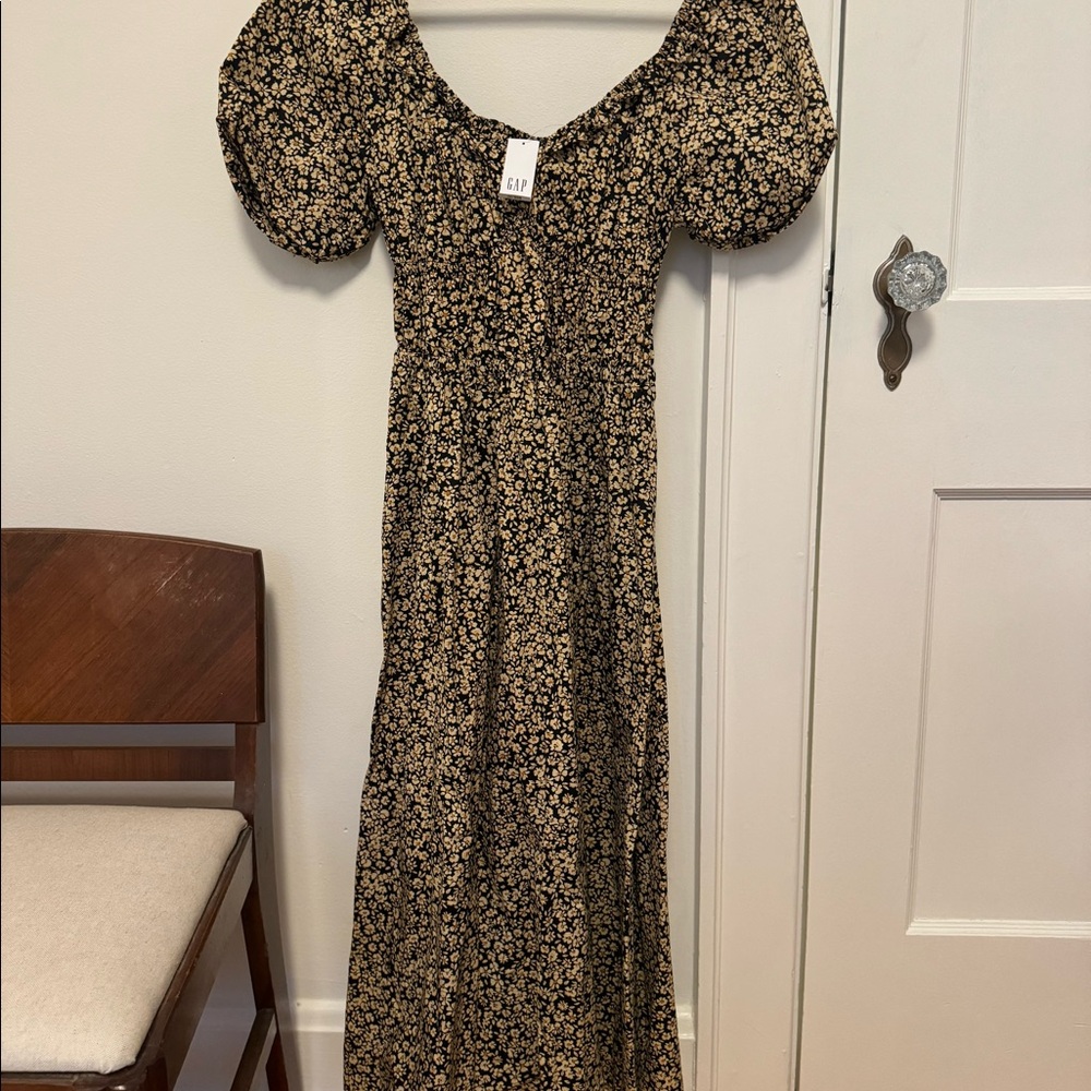 Women’s GAP puff sleeve midi dress